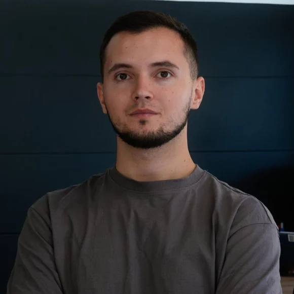 Ruslan, zespół Maxis Książenice